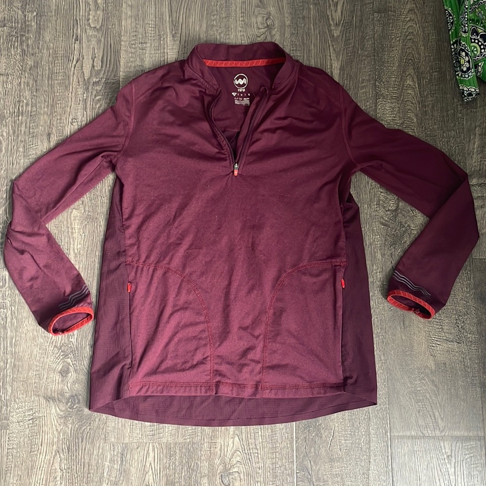 Janji pullover. Size xs. Burgundy.